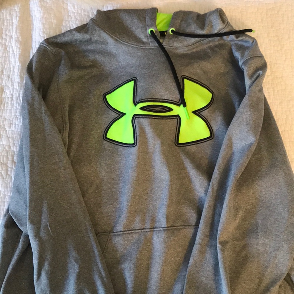 Large Under Armour Grey/Green sweatshirt